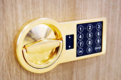 Safe Unlocking Hendersonville Locksmith